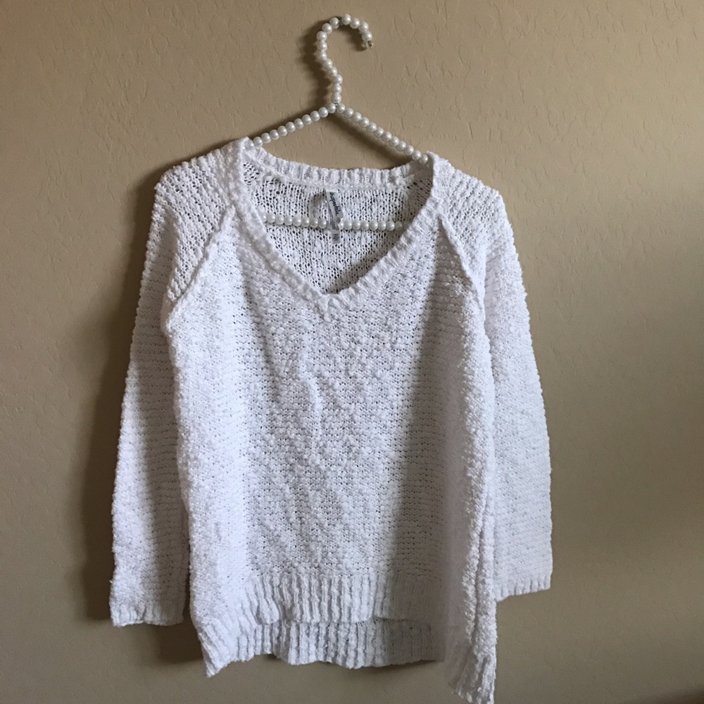 Aeropostale white chunky knit vneck sweater size S