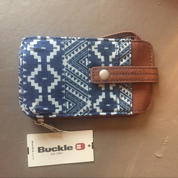 Wristlet from the Buckle - Picture 1 of 3
