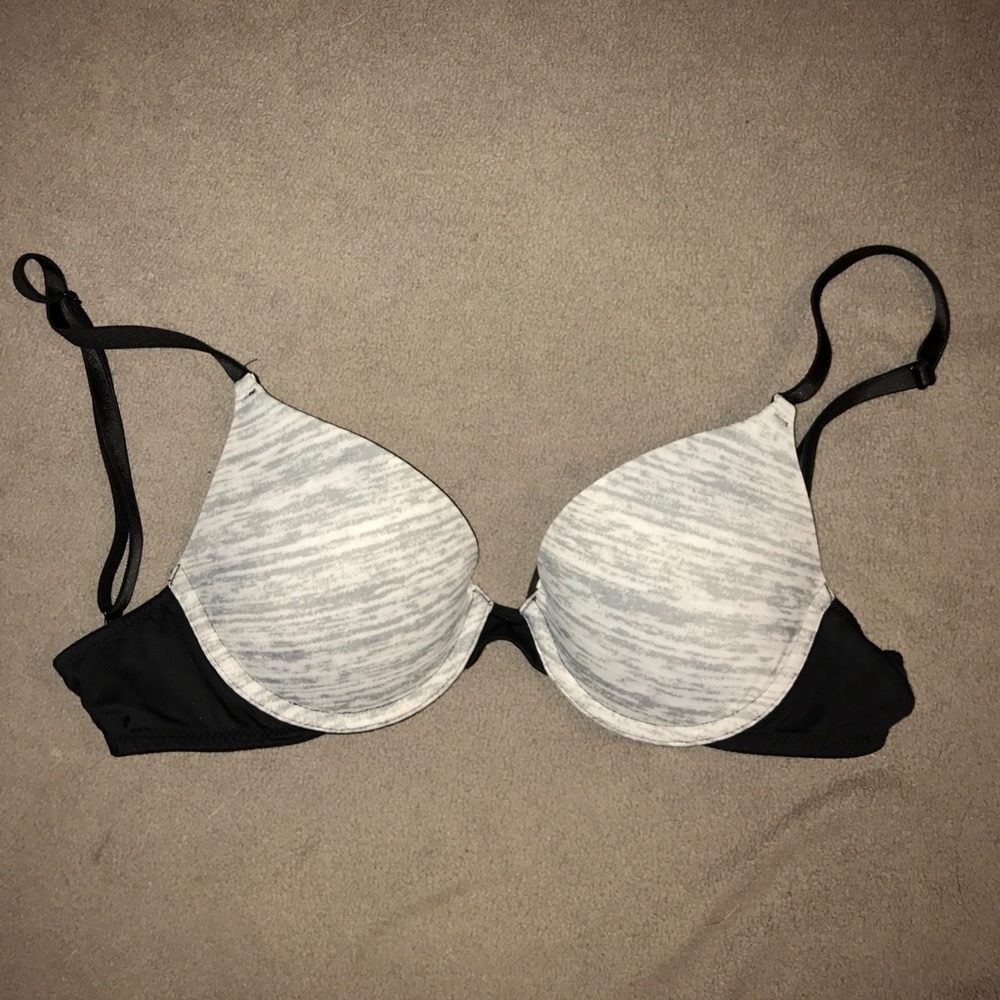 PINK Wear-Everywhere Push-Up Bra in Light Gray