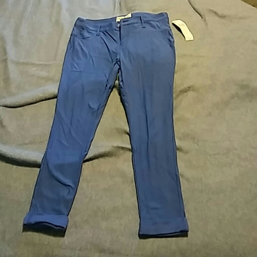 Blue soft lightweight pant like leggings