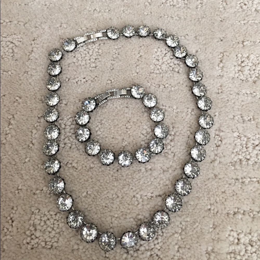 Stella and dot necklace and bracelet