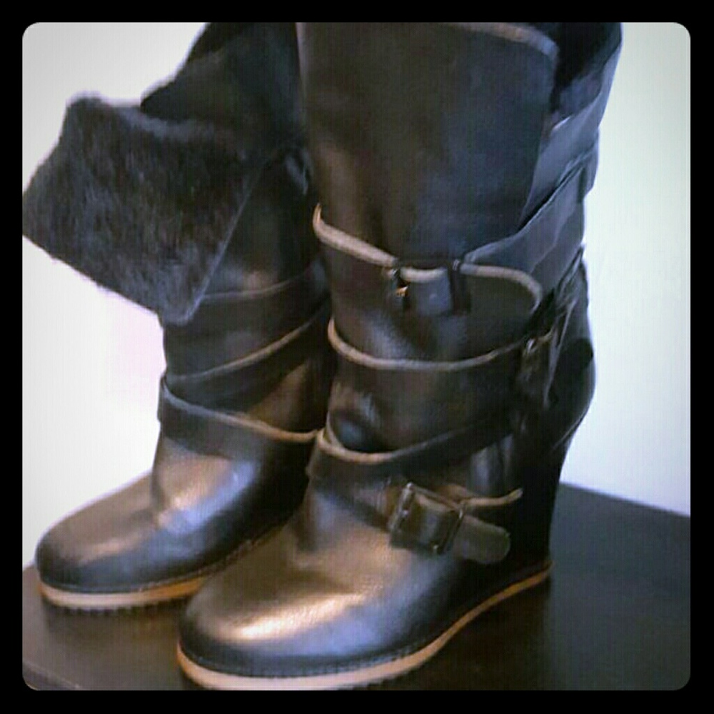 Jeffrey Campbell's black wedged boot