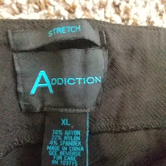 Shoes clothes and more - Picture 8 of 8