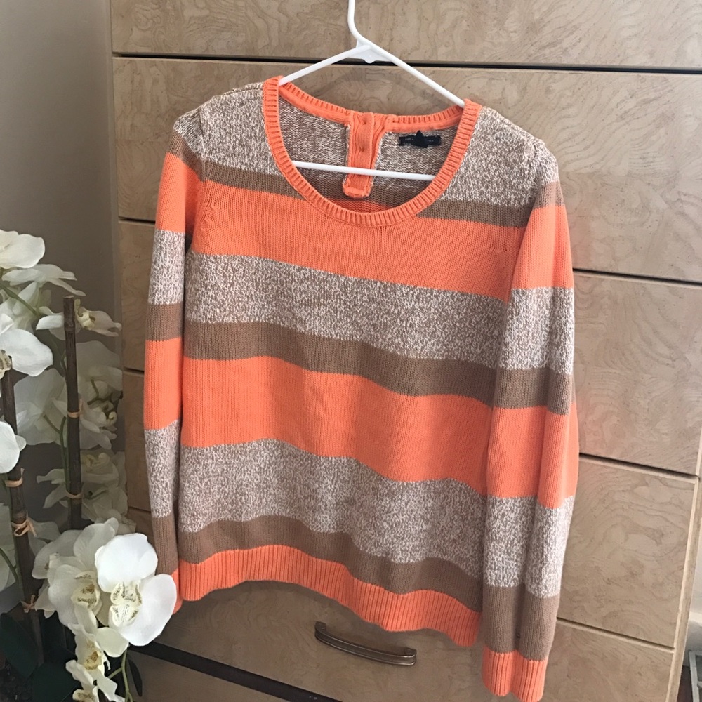 Tommy Hilfiger Sweater.