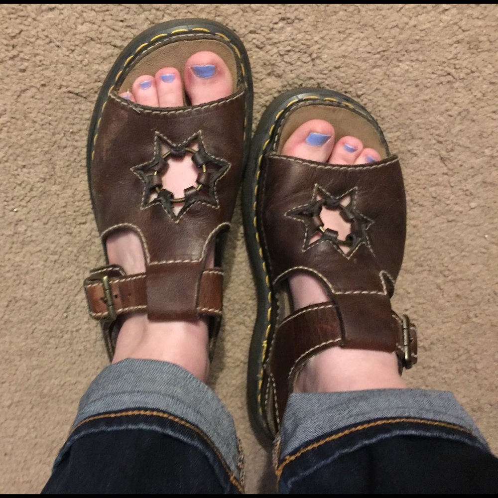 ✨Cute Doc Marten Sandals✨