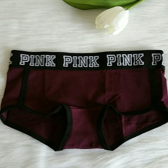 Nwt Pink Vs V- NECK Tee & LOGO Boyshort . - Picture 5 of 8