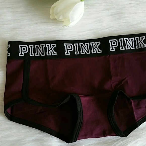 Nwt Pink Vs V- NECK Tee & LOGO Boyshort . - Picture 6 of 8