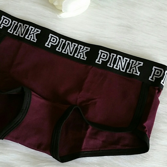 Nwt Pink Vs V- NECK Tee & LOGO Boyshort . - Picture 7 of 8