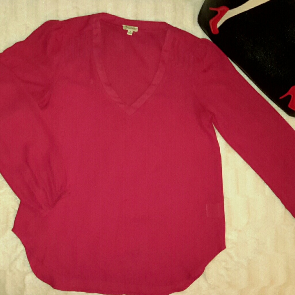 Lilly White red long sleeve