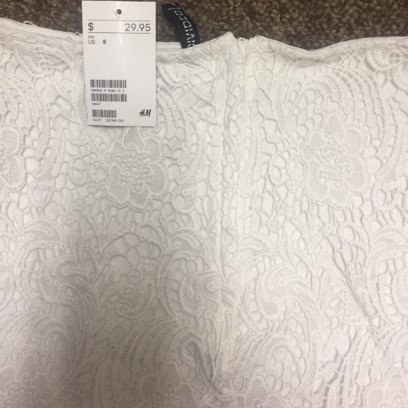 White lace skirt - Picture 2 of 2