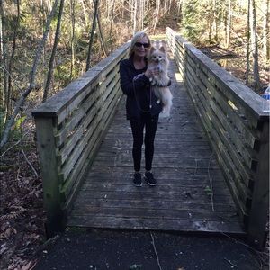 Meet your Posher, Pam