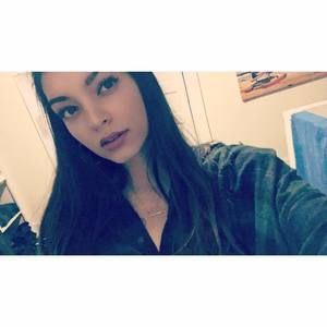 Meet your Posher, Raetchel