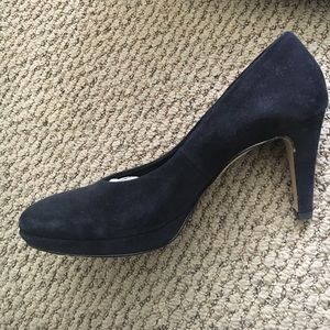 Elegant Paul green navy suade heels size 37