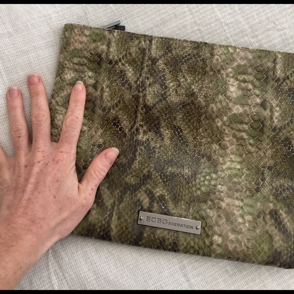 BCBGeneration snake skin clutch - Picture 2 of 3