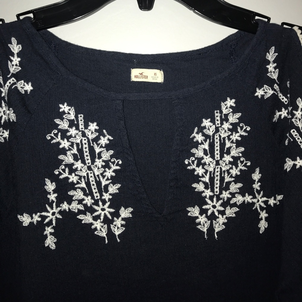 Open Shoulder Top - Picture 2 of 3
