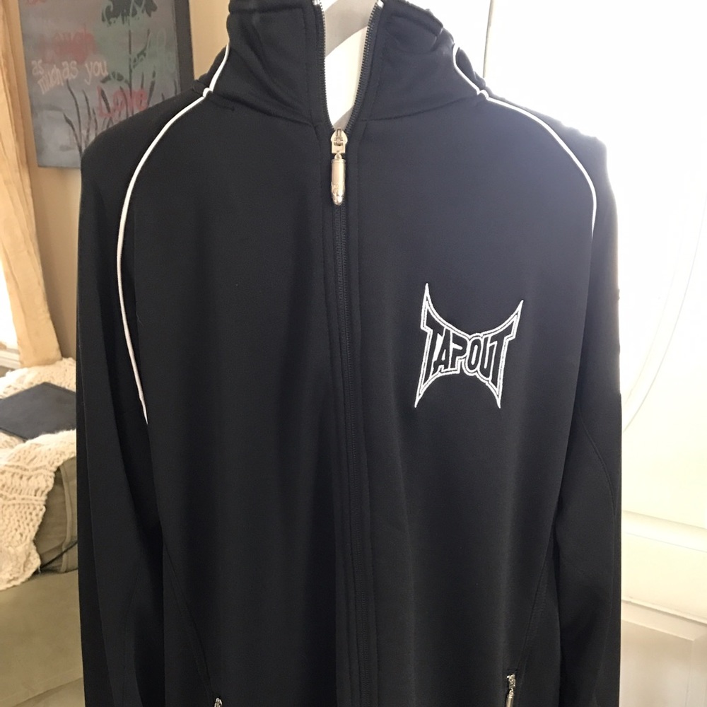 BRAND NEW Tapout Zip-up