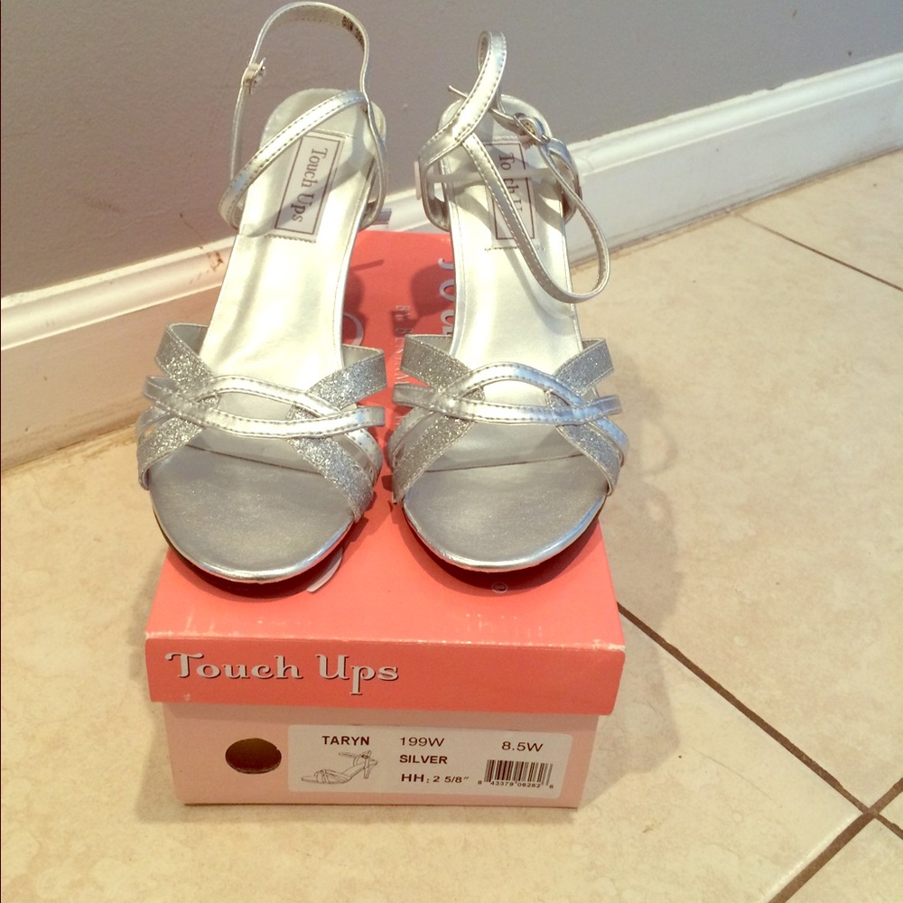 Silver Sandals size 8.5W