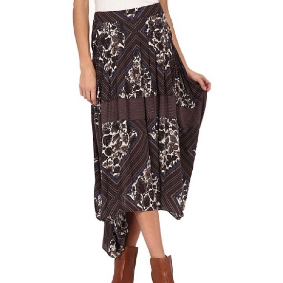 🍁 Free People Printed Paradise Midi Skirt 🍂 - Picture 3 of 4