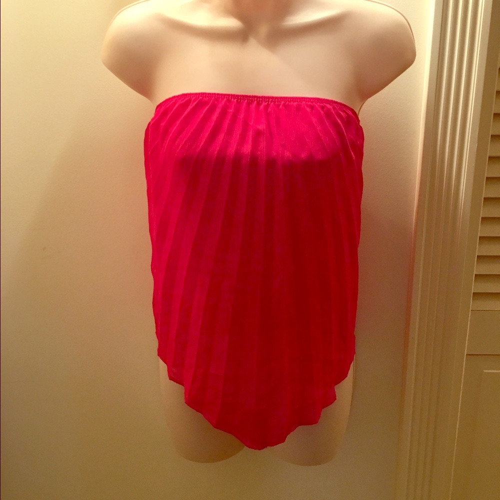 Strapless tank
