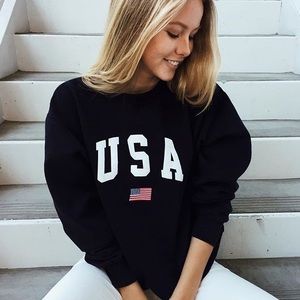 Brandy Melville Erica USA Sweater