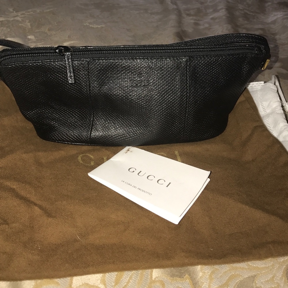Gucci Karung Boat Pochette