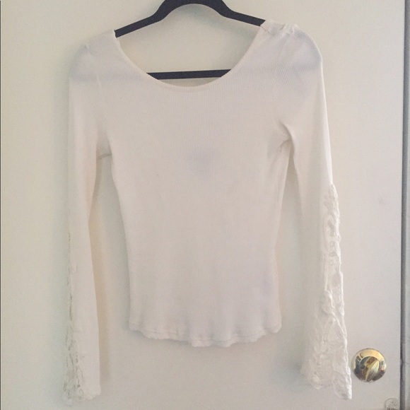 Deep Swoop Neck White Lace Blouse - Picture 2 of 4