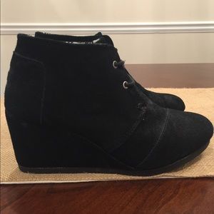 Toms Women's Desert Wedges