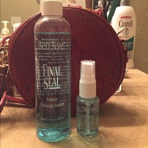 Ben Nye matte makeup sealer