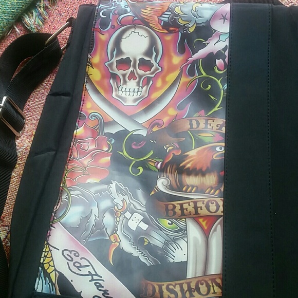 TRADED in BUNDLE - Picture 3 of 6