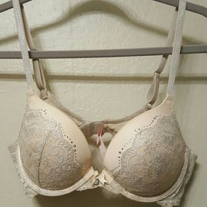 Beautuful VS bra! size: 36B