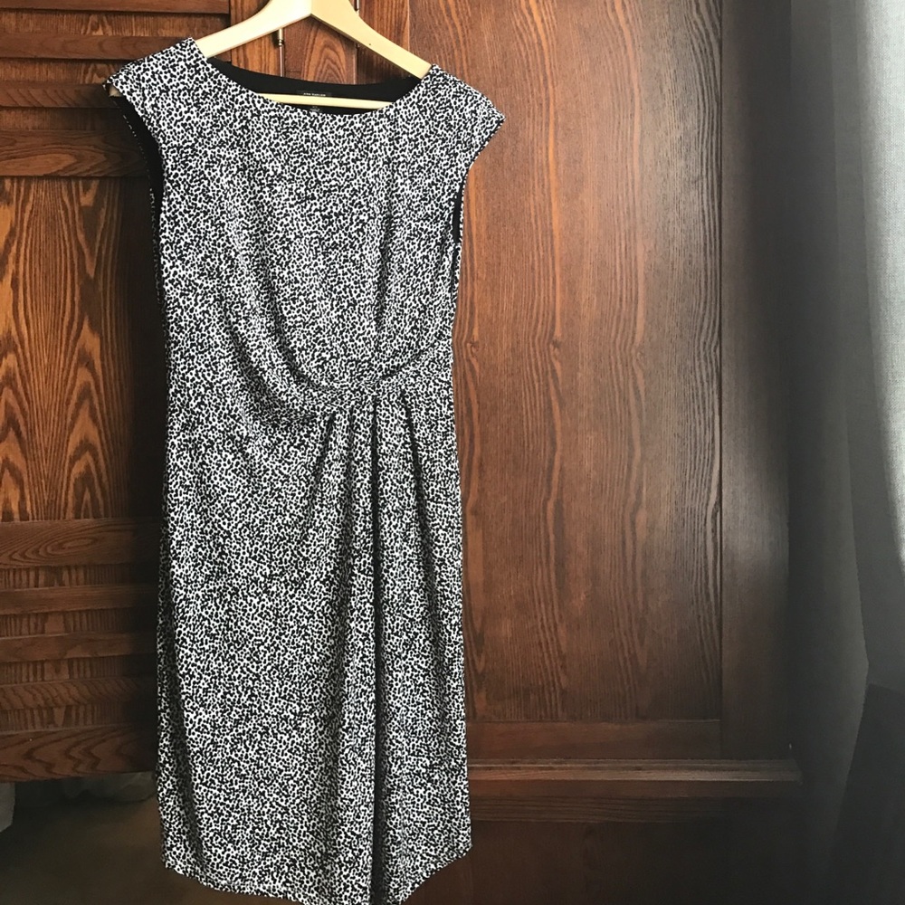 black and white print dress