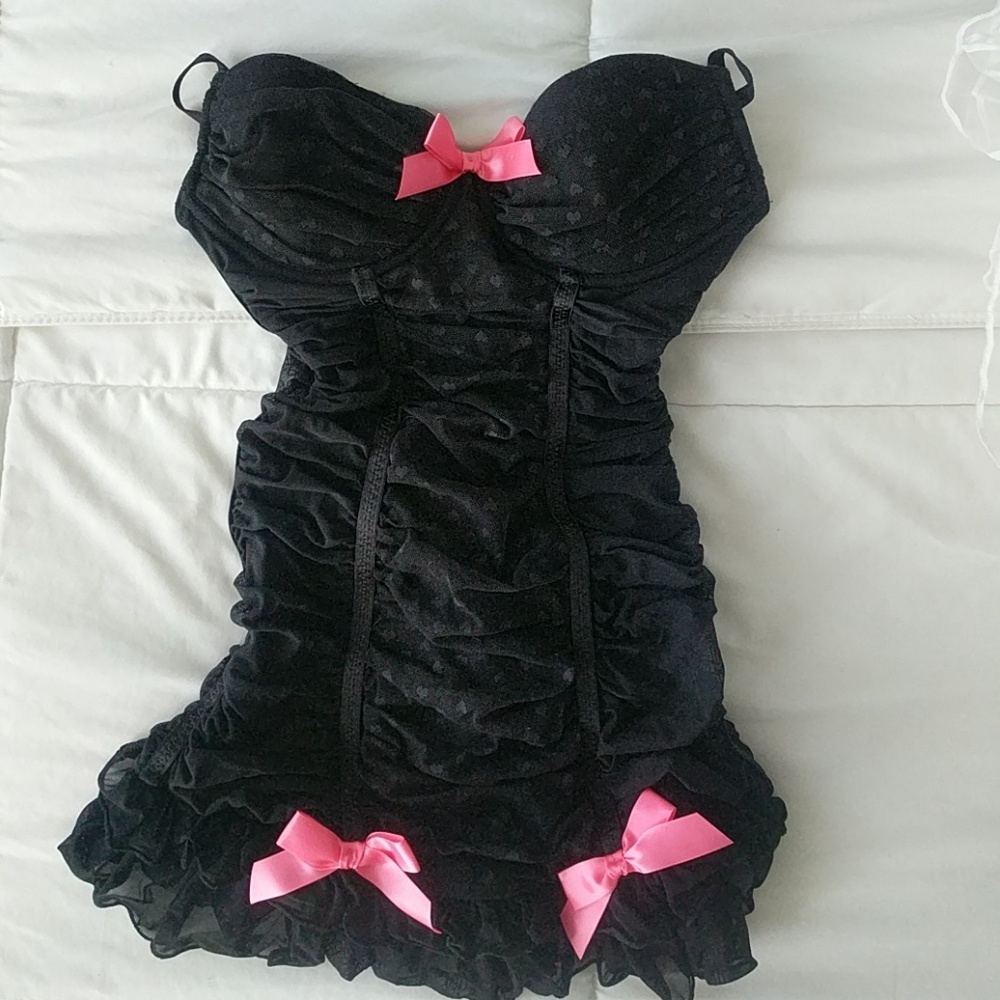 Victoria secret Beautiful black and pink lingerie