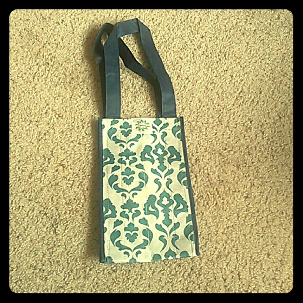 ($2) Neela Patterned 4 Bottle Wine Carrier