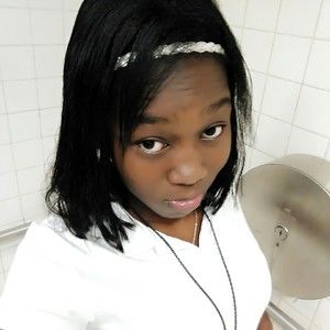 Meet your Posher, Sabrina