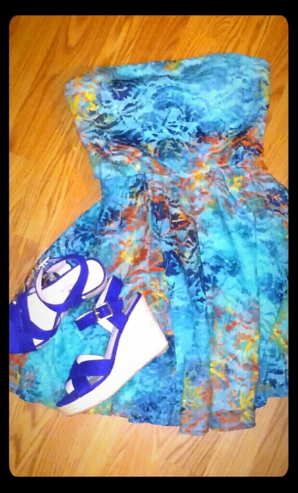 Flawless Srapless Dress size M