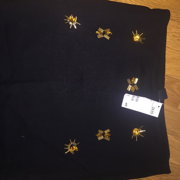 Skirt and tank set - Picture 2 of 3