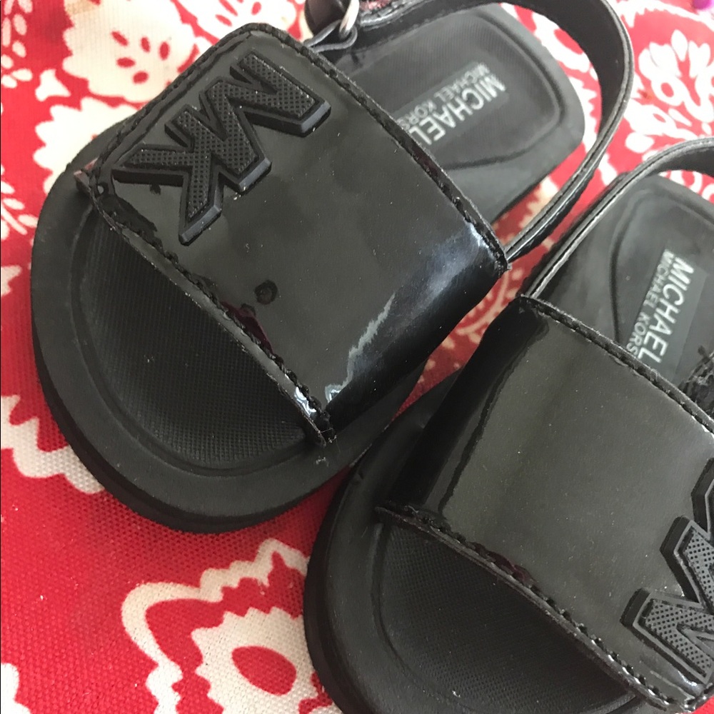 Toddler Girl Michael Kors Sandals. Size 7