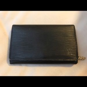 Authentic Louis Vuitton epileather wallet
