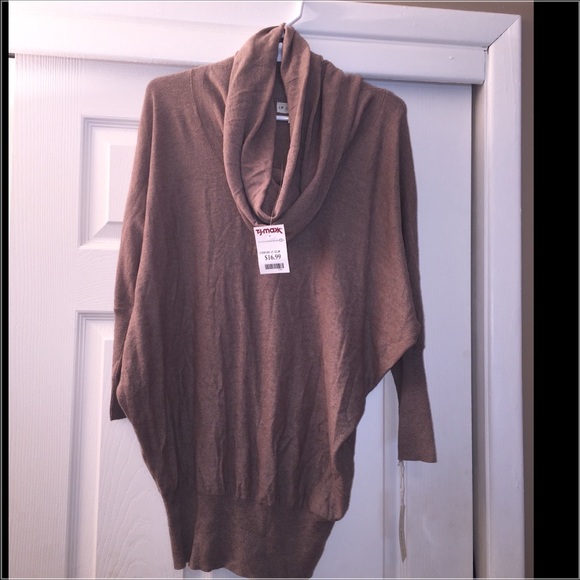 If It Were Me Sweaters - NWT Taupe Drop Neck Sweater ✨ Medium