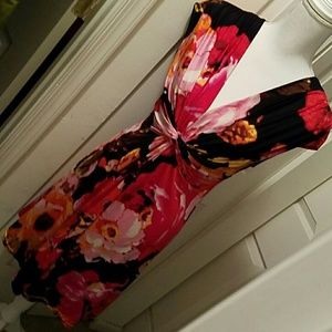 👗NY&CO  Sleeveless Floral Midi Sundress