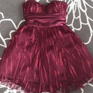 Maroon short length prom/homecoming dress
