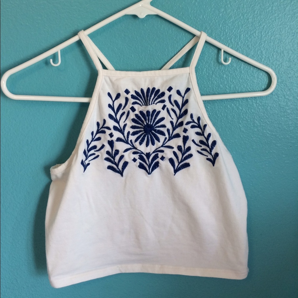 pacsun white crop top with blue flower designs