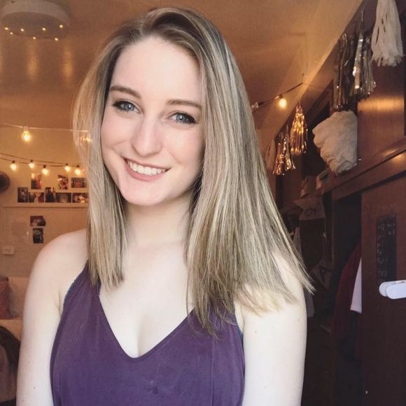 Meet your Posher, Lilly - Picture 1 of 1