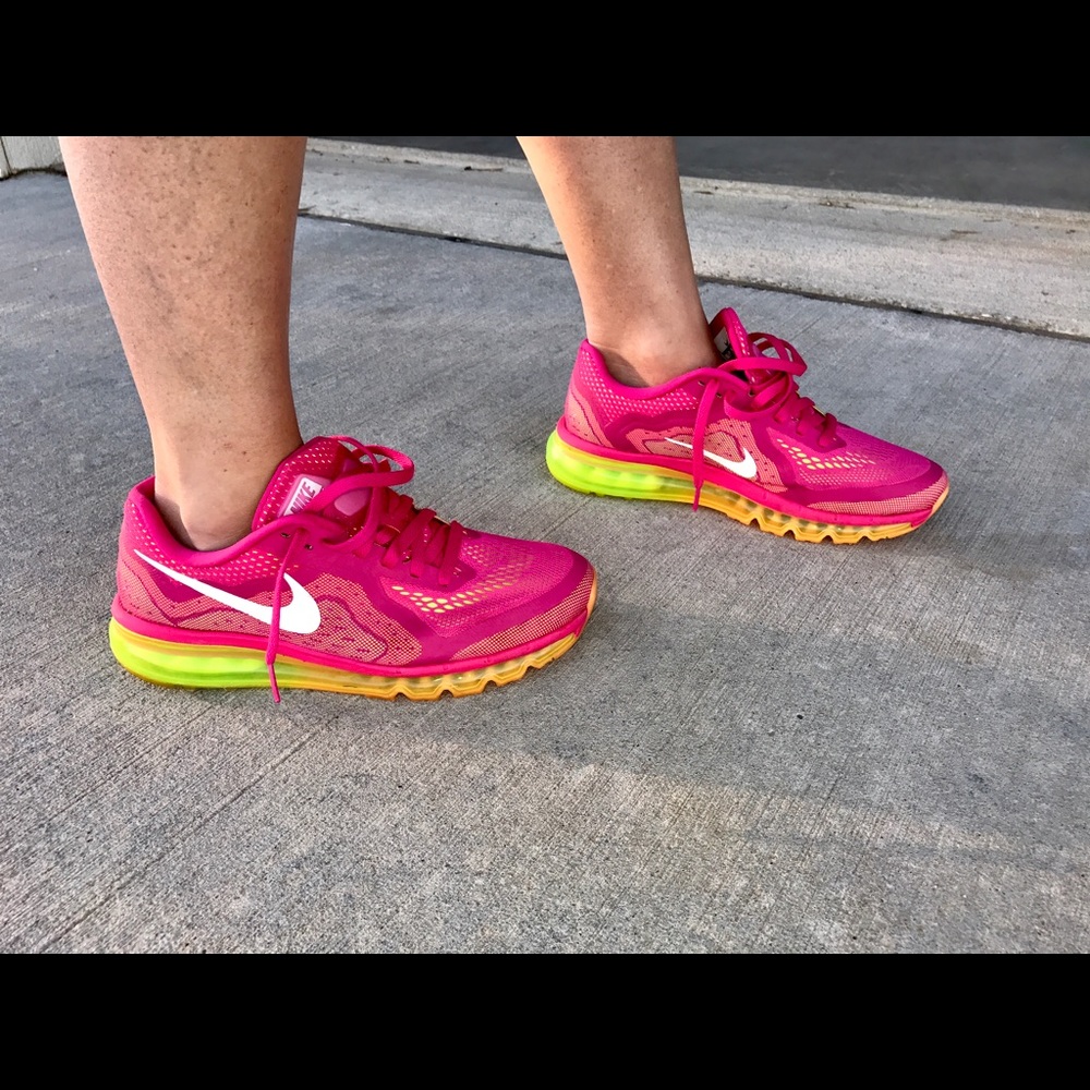 Women's Nike Air Max Pink shoes