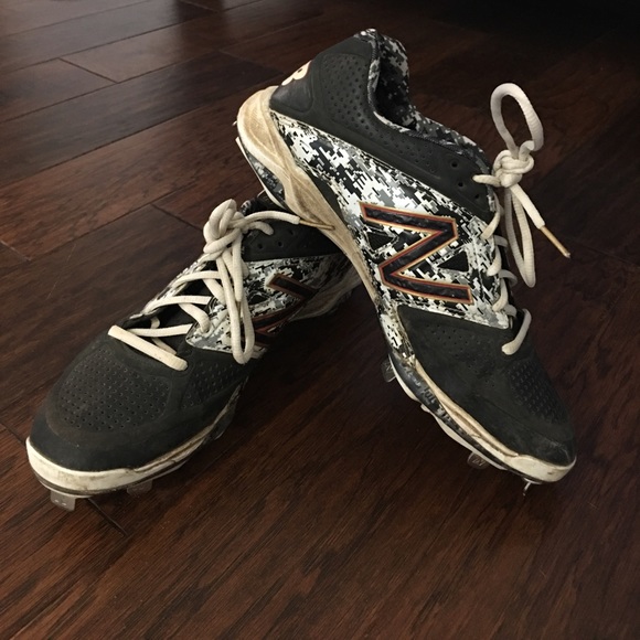 Men’s New Balance Cleats - Picture 1 of 7