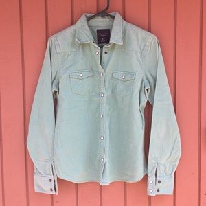 American Eagle Long Sleeve Corduroy Button Up
