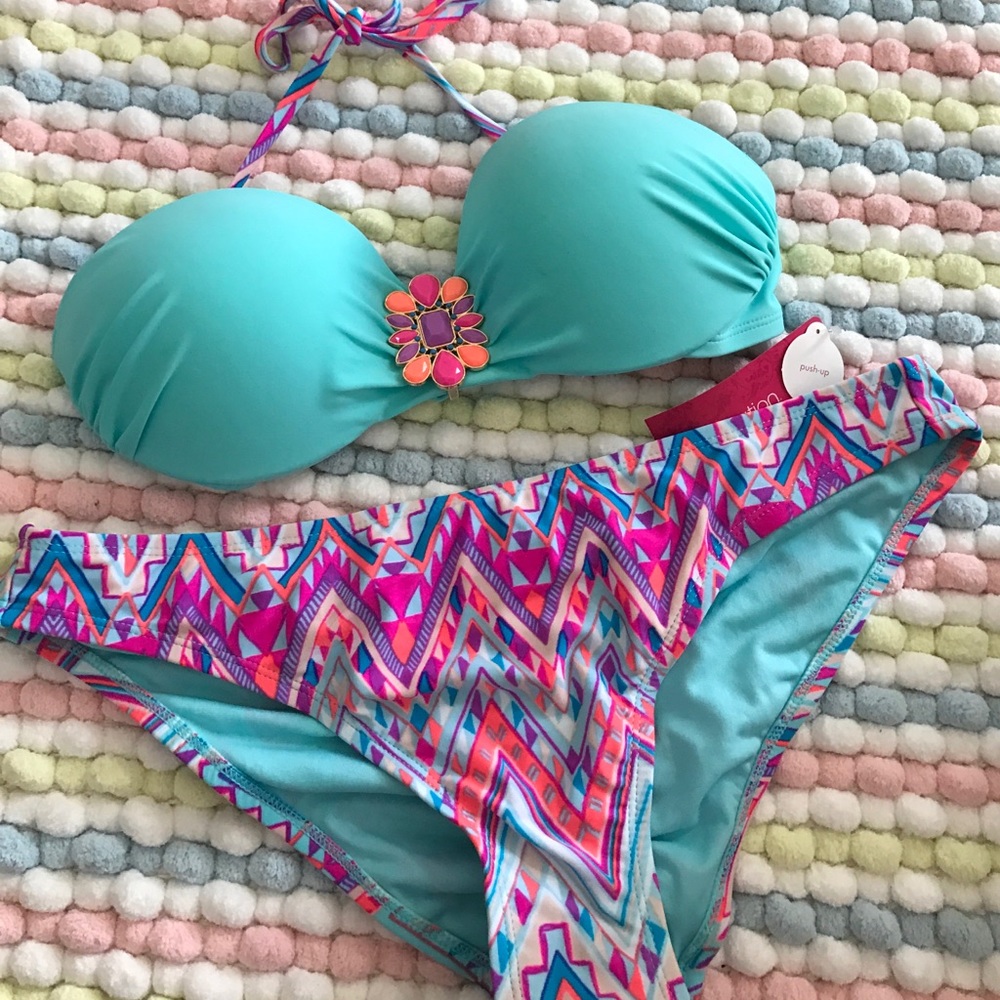 NWT Targer Xhilaration Bikini