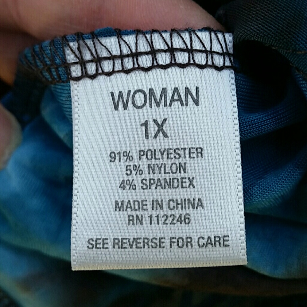Women's dressy v-neck tank - Picture 5 of 5