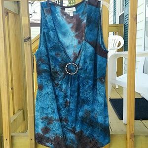 Women's dressy v-neck tank