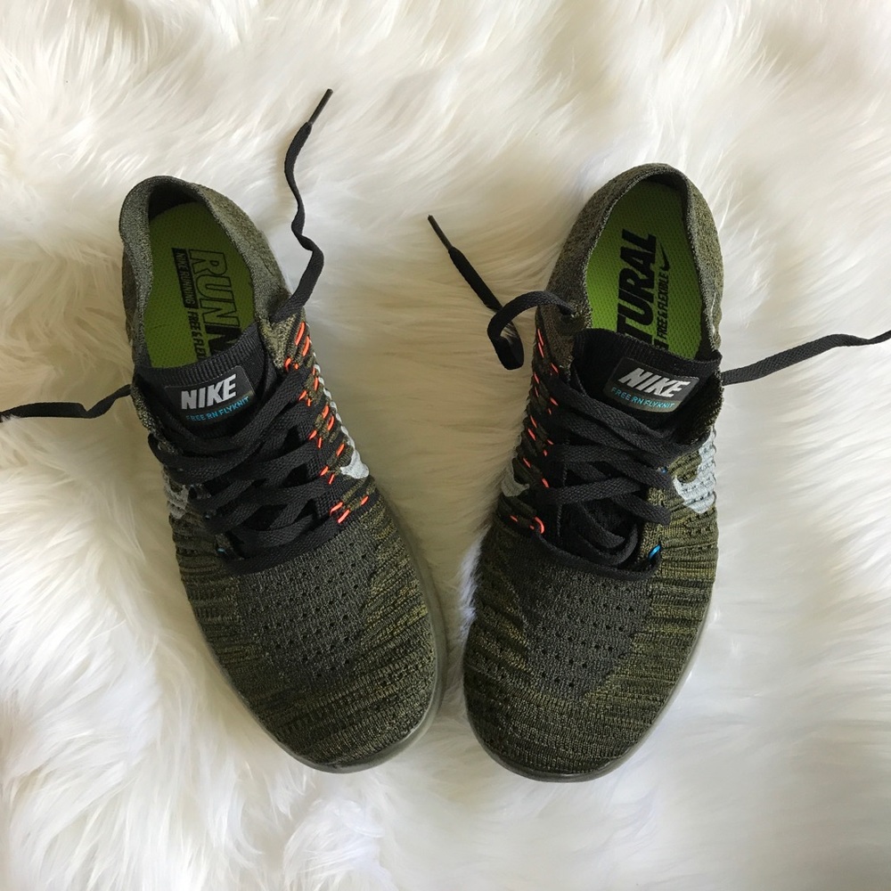 Nike Free RN Flyknit - Picture 2 of 8